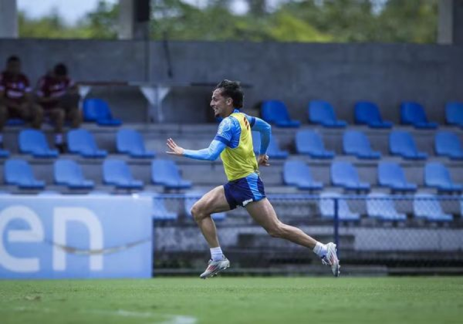 Biel participa de parte do treino, mas segue como dúvida do Bahia para encarar o Palmeiras