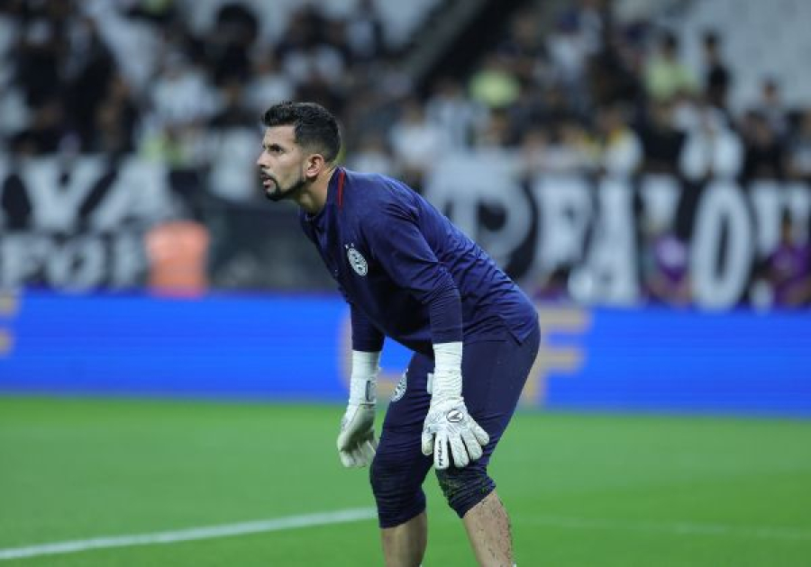 Marcos Felipe deixa partida no primeiro tempo e deve desfalcar o Bahia contra o Atlético-GO