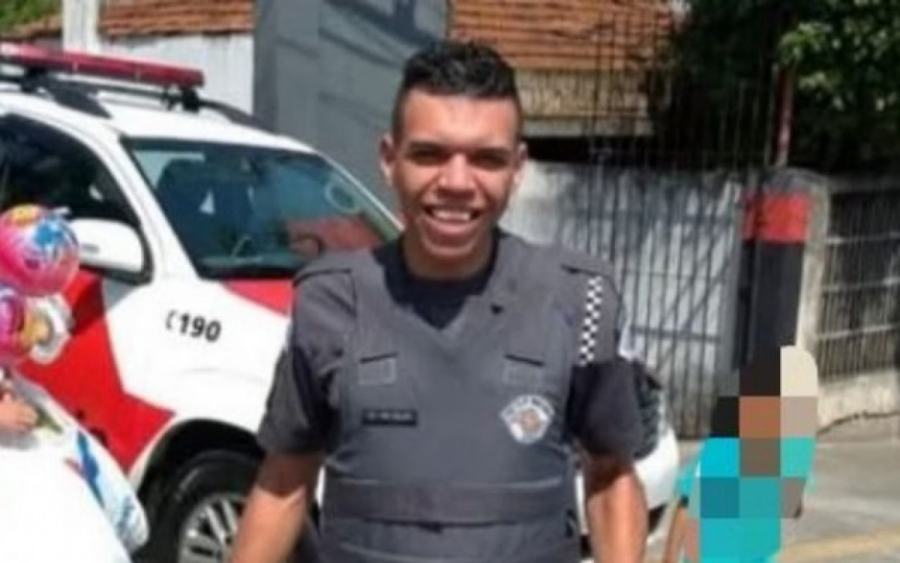 Policial que atirou homem da ponte é indiciado por tentativa de homicídio