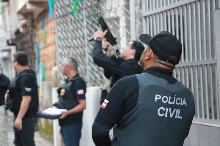 Suspeito de tráfico é preso com mudas de maconha em Sete de Abril