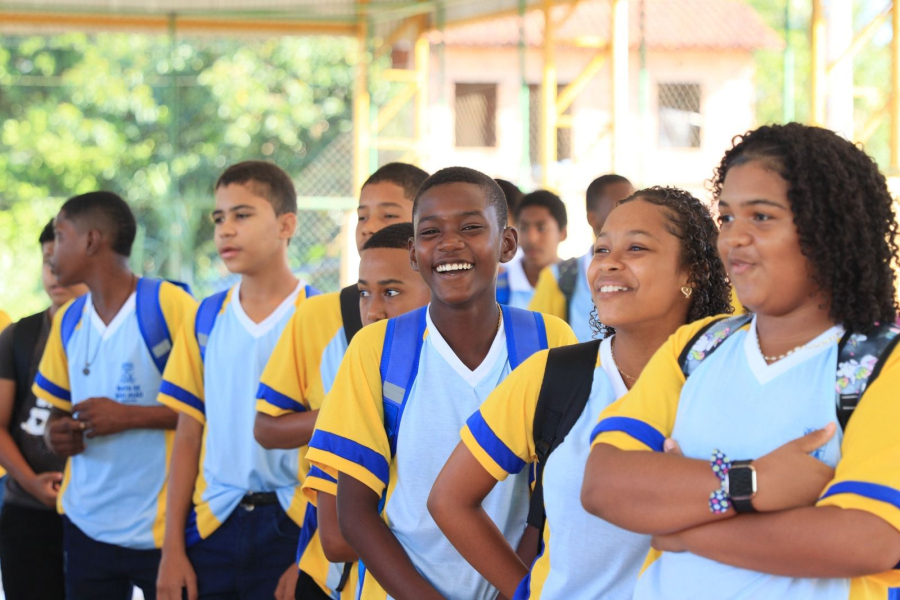 Ano letivo começa com emoção, expectativas e compromisso com a educação