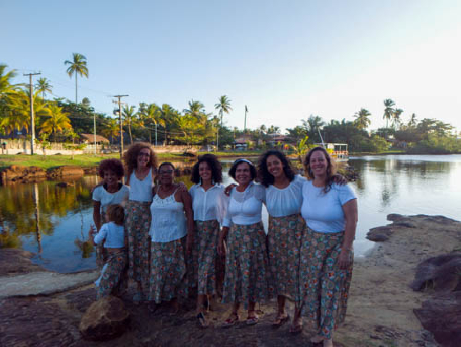 Batuque Obirin: A força feminina da percussão mantém viva a cultura em Imbassaí