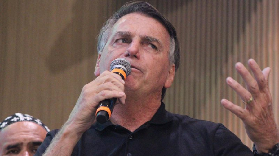 Sem provas, Bolsonaro diz que urnas na Bahia ficaram abertas até meia noite nas eleições